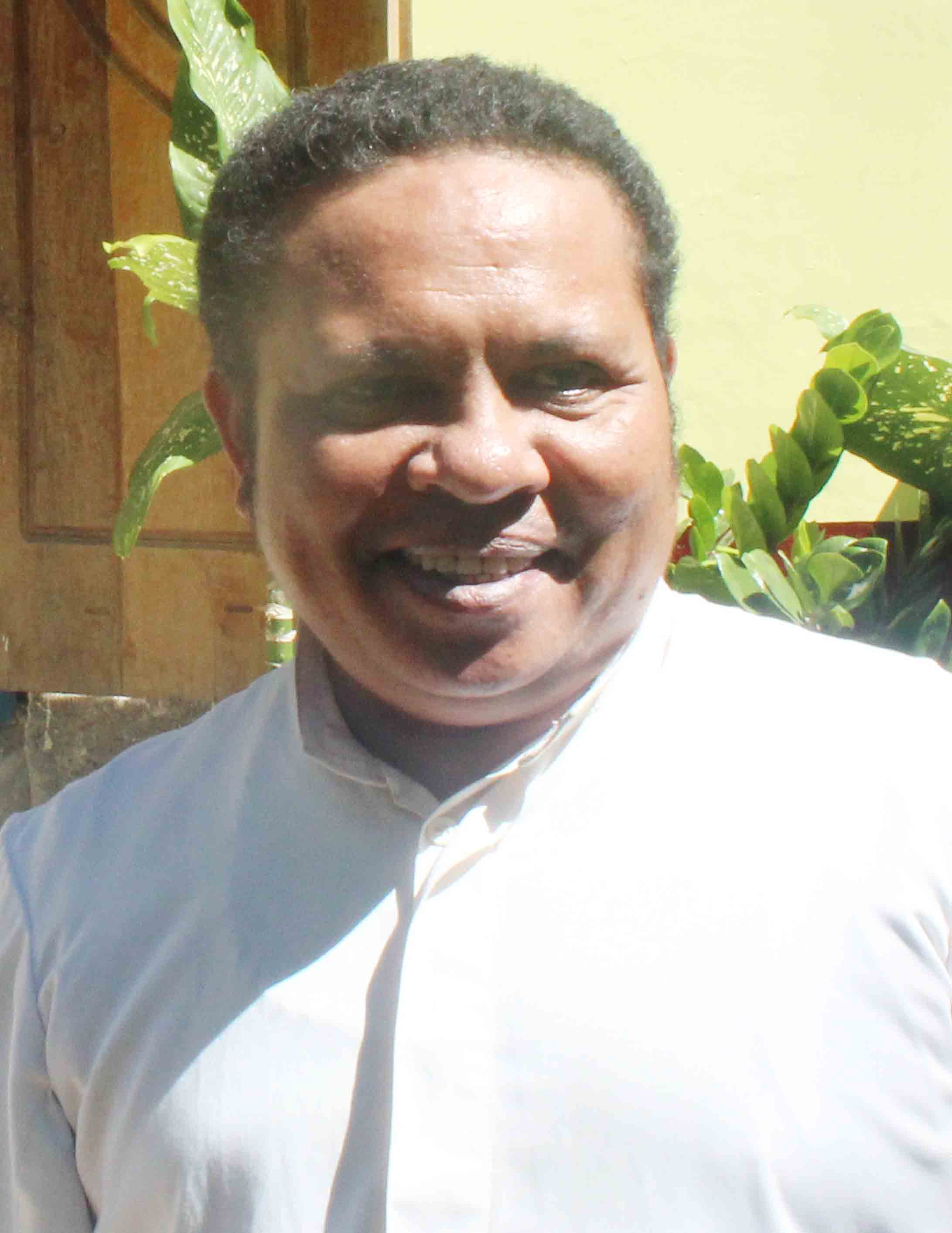 Pastor Paroki St. Vinsensius a Paulo - Benlutu